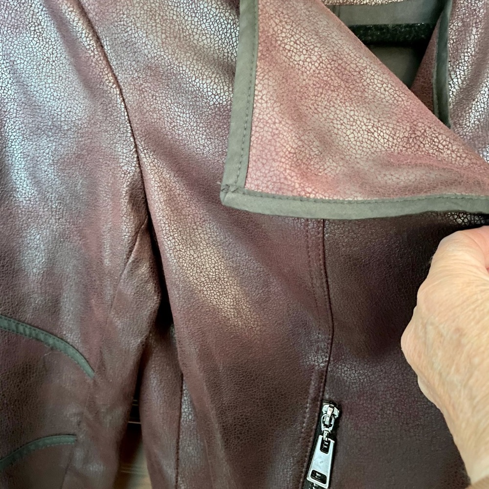 Jacket - Picture 5 of 6